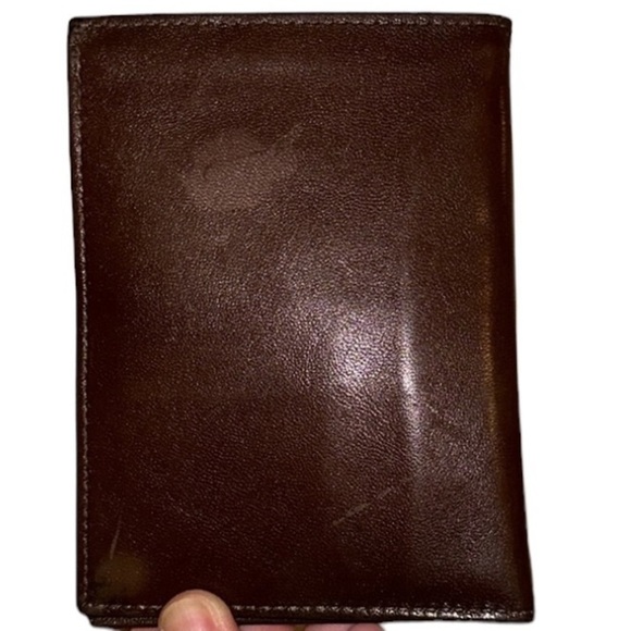 Brown, Kidskin Leather Passport holder stamped in gold Passport to adventure - Picture 7 of 7